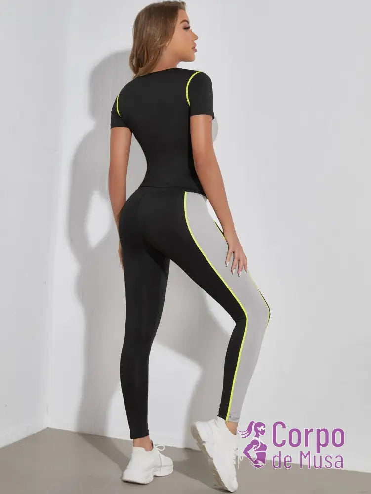 Conjunto Macaquinho Longo Detalhe Contrastante Estilo Fitness Conjunto Macaquinho Longo Detalhe Contrastante Estilo