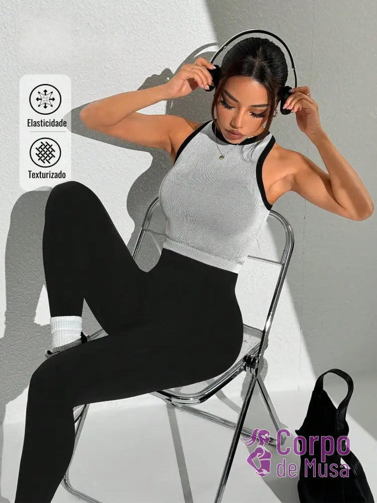 Conjunto Regata e Legging Cós Alto Scrunch Estilo Fitness Cinza / PP Conjunto Regata e Legging Cós Alto Scrunch Estilo