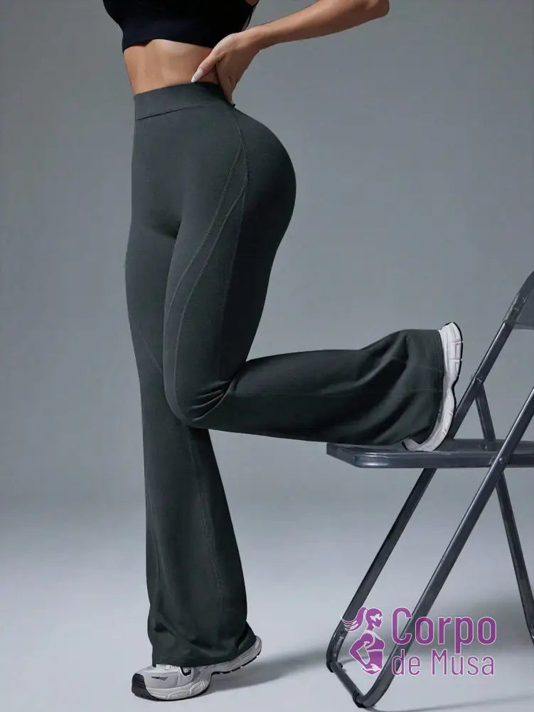 Legging Flare Cintura Alta Estrutura Modeladora Fitness Cinza / PP Legging Flare Cintura Alta Estrutura Modeladora