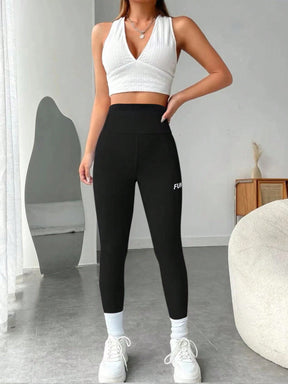 Legging Cintura Alta Com Detalhe Bordado Estilo Fitness