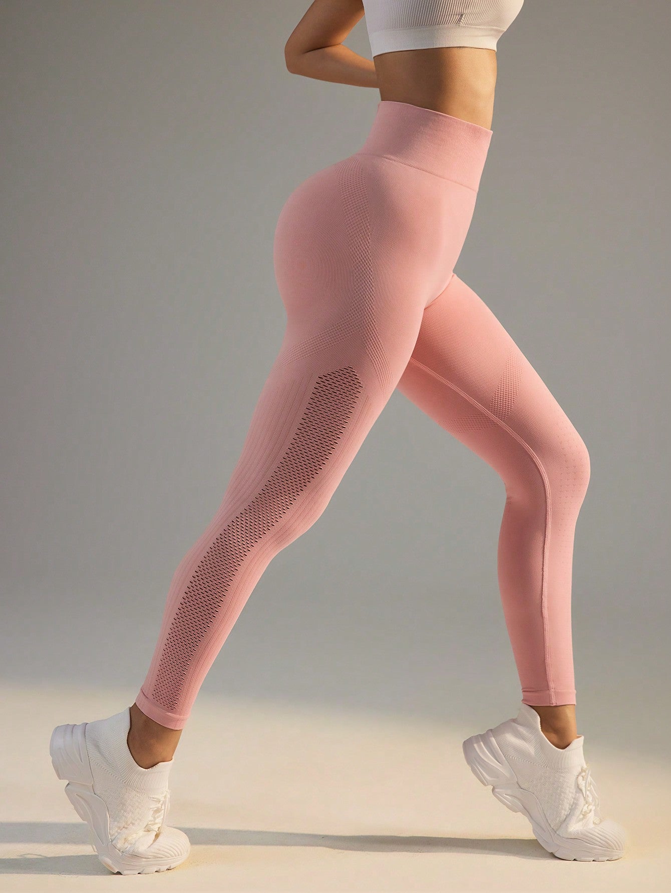 Legging Cintura Alta Seamless Com Recortes Estilo Performance