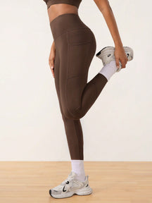 Legging Cintura Alta Com Bolso Lateral Estilo Fitness