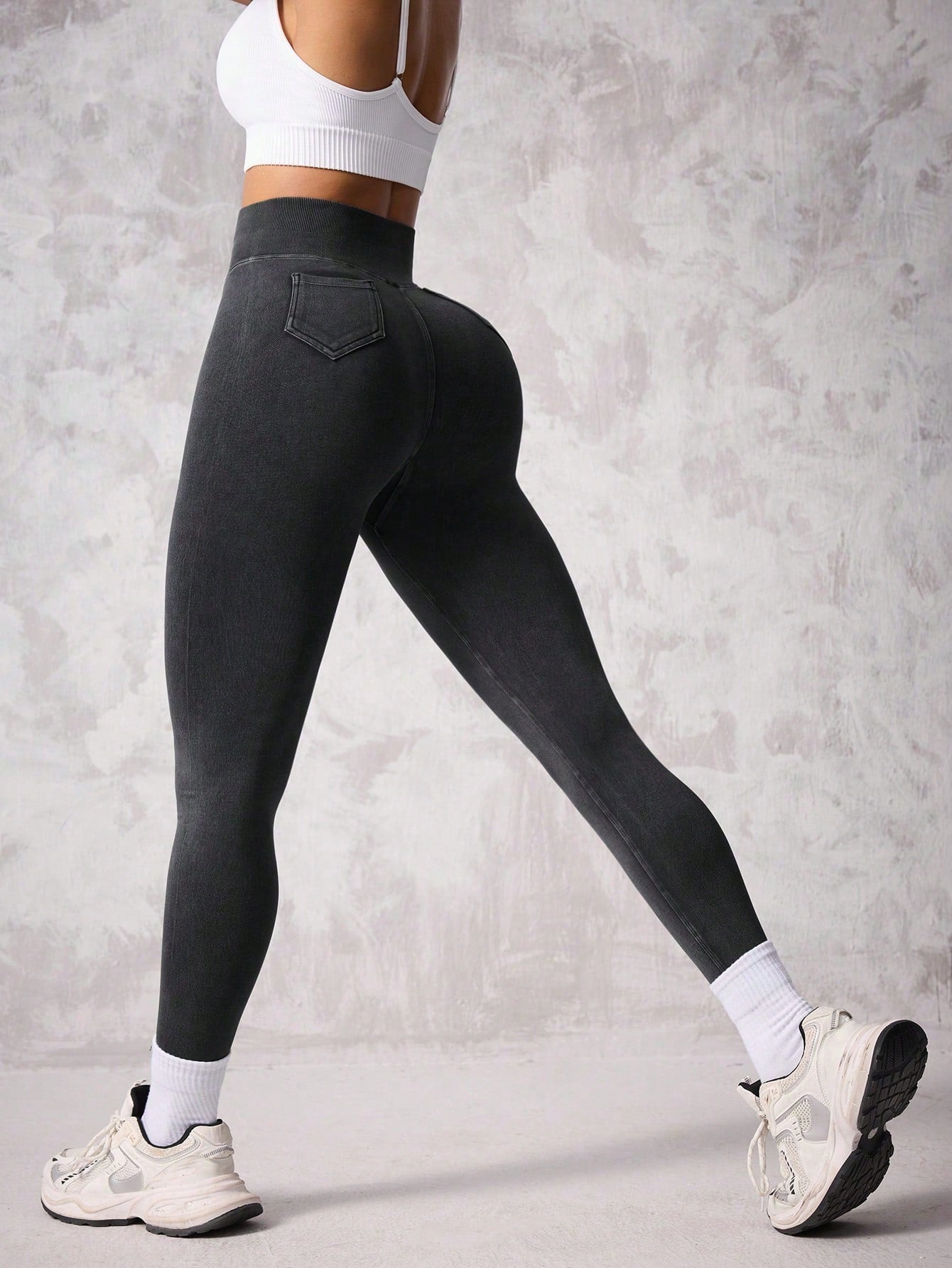 Legging Cintura Alta Sem Costura Com Bolsos Traseiros Fitness