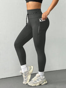 Legging Cintura Alta Com Bolso Lateral E Detalhe Estilo Fitness