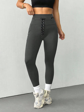 Legging Cintura Alta Com Bolso Lateral E Detalhe Estilo Fitness