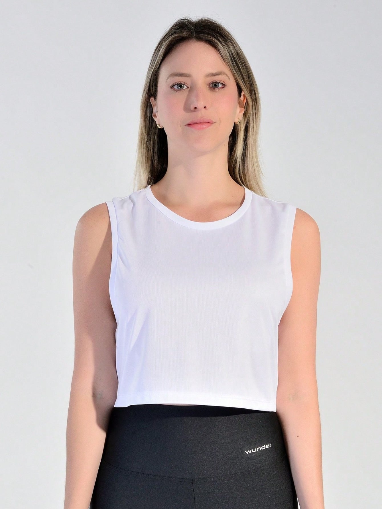 Regata Cropped Com Caimento Leve Estilo Training
