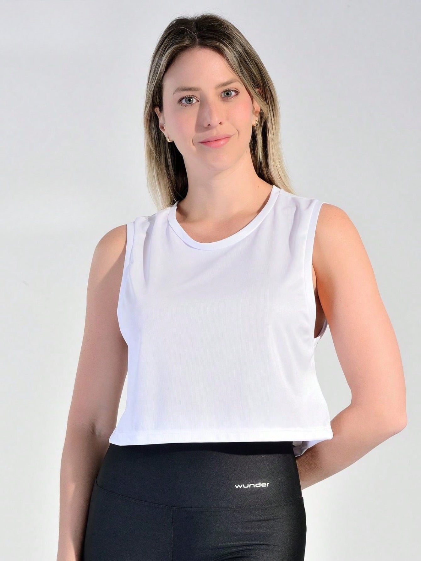 Regata Cropped Com Caimento Leve Estilo Training