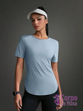 Camiseta Alongada Com Painel Respirável Estilo Running Camiseta Alongada Com Painel Respirável Estilo Running