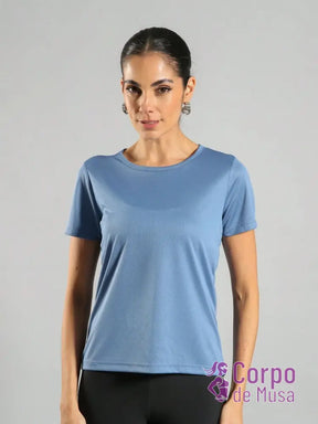 Camiseta Dry Fit Leve Com Tecido Respirável Camiseta Dry Fit Leve Com Tecido Respirável