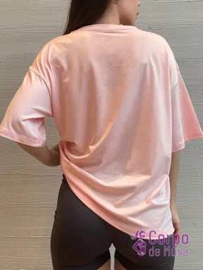 Camiseta Oversized Leve Estilo Training Camiseta Oversized Leve Estilo Training