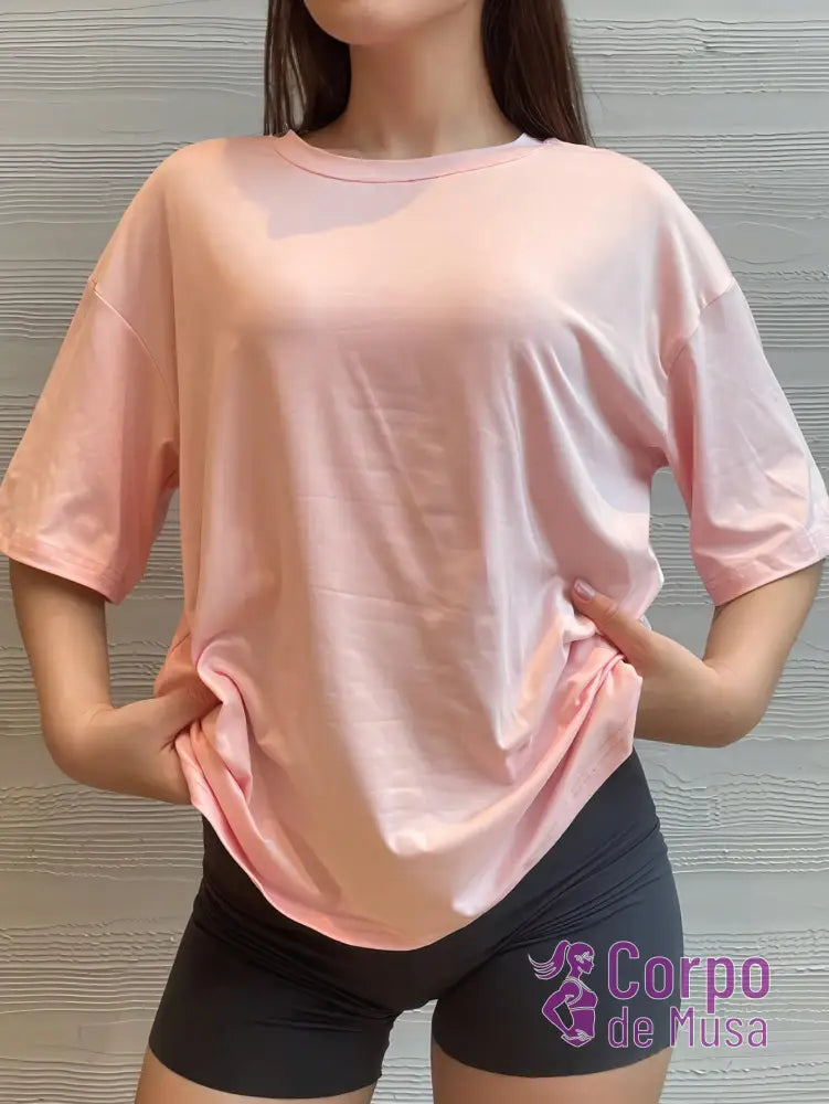Camiseta Oversized Leve Estilo Training Rosa Chiclete / PP Camiseta Oversized Leve Estilo Training