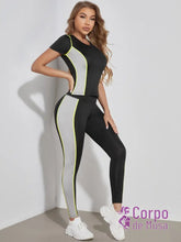 Conjunto Macaquinho Longo Detalhe Contrastante Estilo Fitness Preto / PP Conjunto Macaquinho Longo Detalhe Contrastante