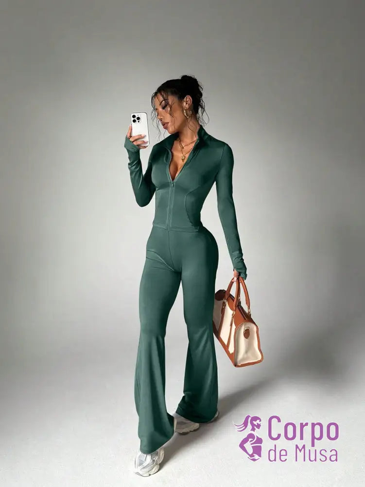 Conjunto Manga Longa e Calça Flare Estilo Fitness Elegante Conjunto Manga Longa e Calça Flare Estilo Fitness Elegante