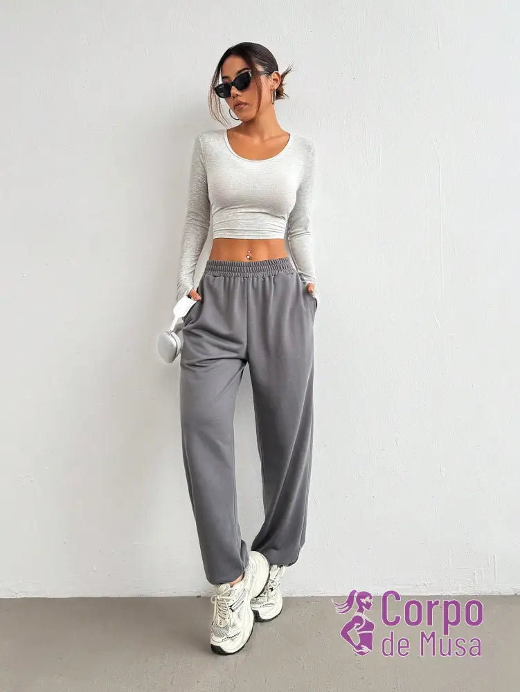 Conjunto Manga Longa e Calça Jogger Estilo Fitness Casual Conjunto Manga Longa e Calça Jogger Estilo Fitness Casual
