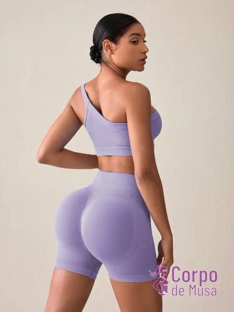 Conjunto Top Assimétrico e Short Cós Alto Canelado Fitness Conjunto Top Assimétrico e Short Cós Alto Canelado Fitness