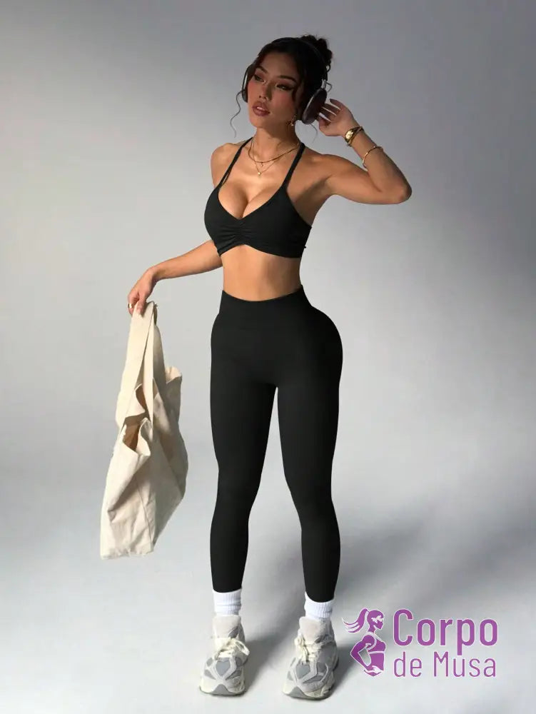 Conjunto Top e Legging Cós Alto Sem Costura Detalhe Cruzado Conjunto Top e Legging Cós Alto Sem Costura Detalhe Cruzado