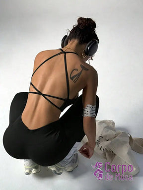 Conjunto Top e Legging Cós Alto Sem Costura Detalhe Cruzado Preto / PP Conjunto Top e Legging Cós Alto Sem Costura