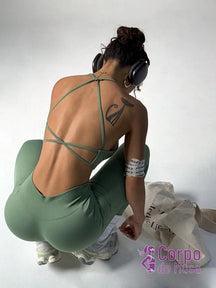 Conjunto Top e Legging Cós Alto Sem Costura Detalhe Cruzado Verde Menta / PP Conjunto Top e Legging Cós Alto Sem