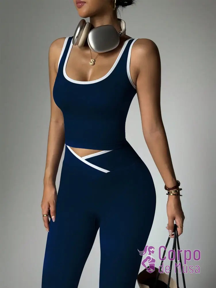 Conjunto Top e Legging Cós Cruzado Estilo Fitness Moderno Conjunto Top e Legging Cós Cruzado Estilo Fitness Moderno