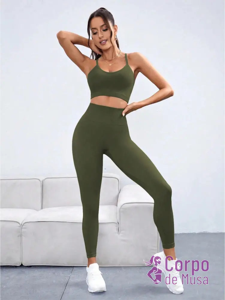 Conjunto Top e Legging Sem Costura Cós Alto Detalhe Cruzado Conjunto Top e Legging Sem Costura Cós Alto Detalhe Cruzado