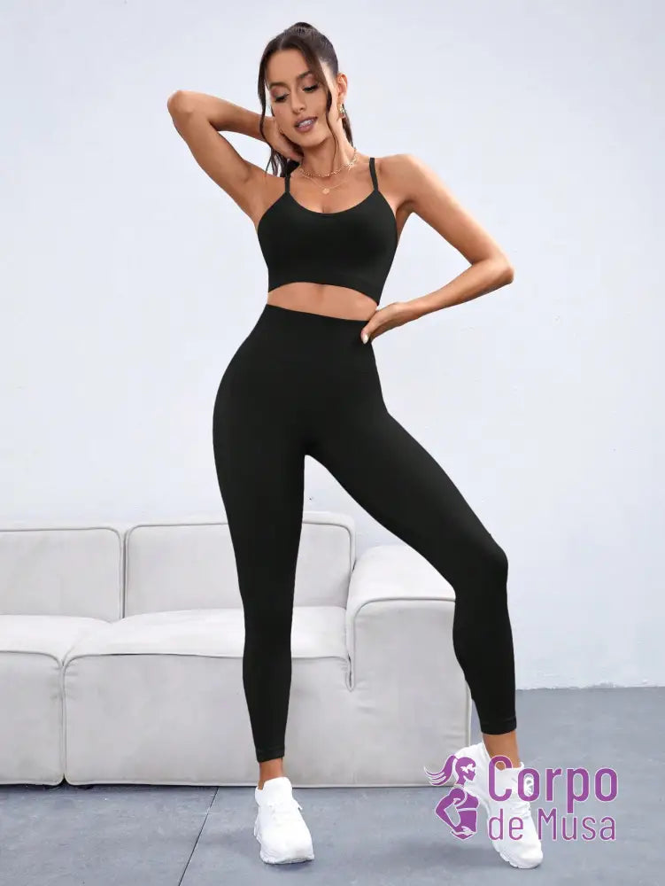 Conjunto Top e Legging Sem Costura Cós Alto Detalhe Cruzado Conjunto Top e Legging Sem Costura Cós Alto Detalhe Cruzado