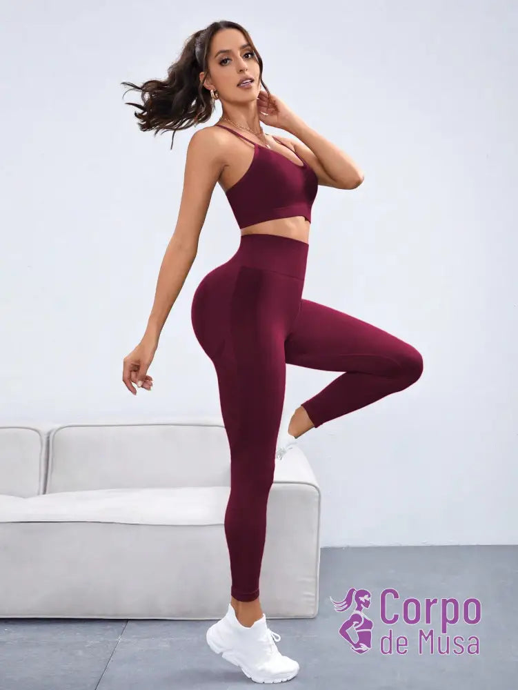 Conjunto Top e Legging Sem Costura Cós Alto Detalhe Cruzado Conjunto Top e Legging Sem Costura Cós Alto Detalhe Cruzado