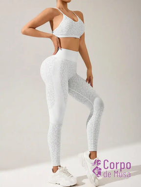 Conjunto Top e Legging Sem Costura Estilo Animal Print Fitness Branco / PP Conjunto Top e Legging Sem Costura Estilo