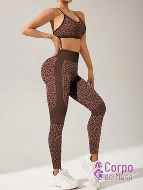 Conjunto Top e Legging Sem Costura Estilo Animal Print Fitness Café / PP Conjunto Top e Legging Sem Costura Estilo