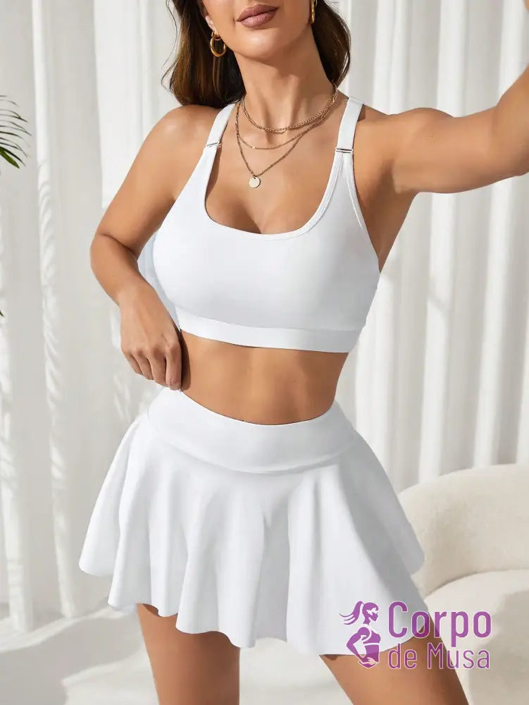 Conjunto Top e Saia Short Estilo Fitness Com Bolso Branco / PP Conjunto Top e Saia Short Estilo Fitness Com Bolso