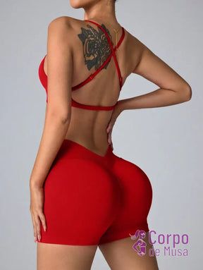 Conjunto Top e Short Sem Costura Detalhe Scrunch Y Estilo Fitness Conjunto Top e Short Sem Costura Detalhe Scrunch Y