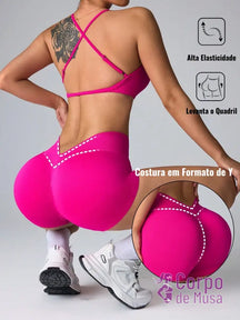 Conjunto Top e Short Sem Costura Detalhe Scrunch Y Estilo Fitness Rosa Choque / PP Conjunto Top e Short Sem Costura