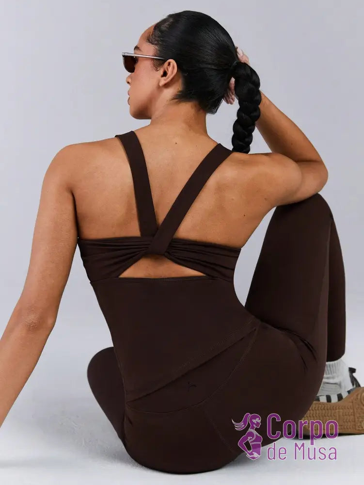 Conjunto Yoga Alças Cruzadas Com Recorte Anatômico Chocolate / PP Conjunto Yoga Alças Cruzadas Com Recorte Anatômico