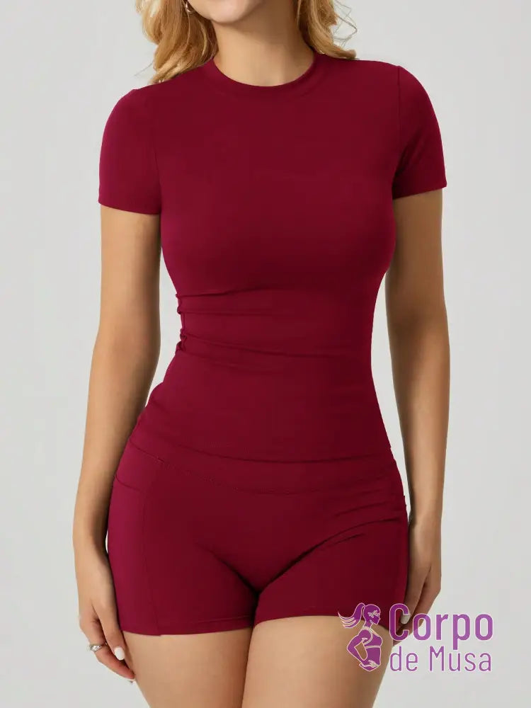 Conjunto Yoga Blusa E Shorts Com Cintura Alta Estilo Studio Conjunto Yoga Blusa E Shorts Com Cintura Alta Estilo Studio