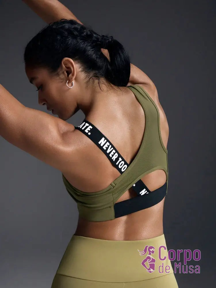 Conjunto Yoga Top Assimétrico E Legging Estilo Studio Conjunto Yoga Top Assimétrico E Legging Estilo Studio