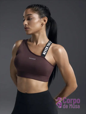 Conjunto Yoga Top Assimétrico E Legging Estilo Studio Conjunto Yoga Top Assimétrico E Legging Estilo Studio