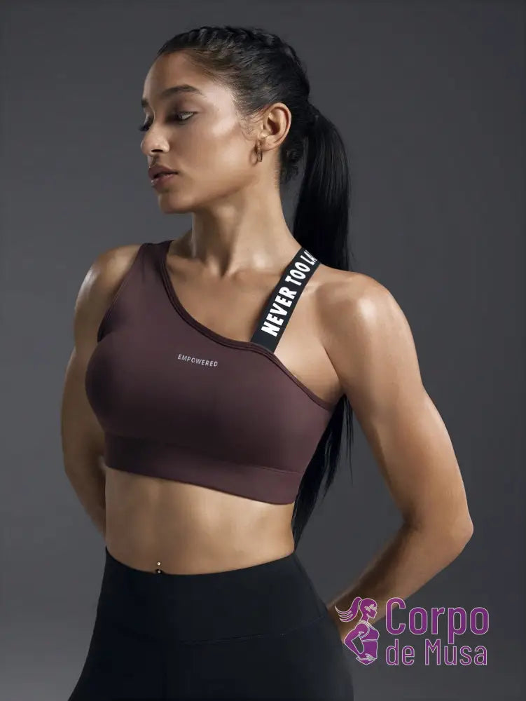 Conjunto Yoga Top Assimétrico E Legging Estilo Studio Conjunto Yoga Top Assimétrico E Legging Estilo Studio