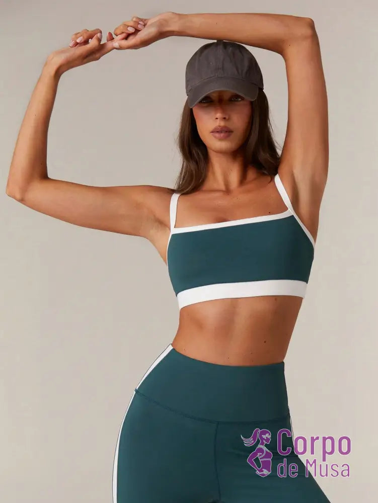 Conjunto Yoga Top E Legging Com Cintura Alta Estilo Studio Conjunto Yoga Top E Legging Com Cintura Alta Estilo Studio