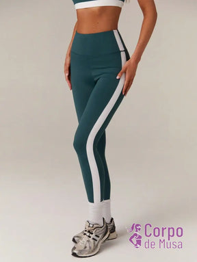 Conjunto Yoga Top E Legging Com Cintura Alta Estilo Studio Conjunto Yoga Top E Legging Com Cintura Alta Estilo Studio