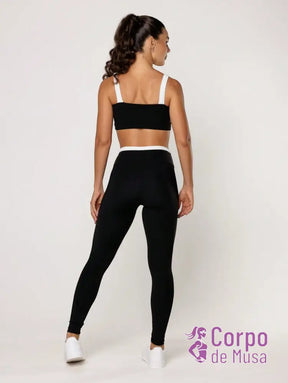 Conjunto Yoga Top E Legging Com Recorte Anatômico Conjunto Yoga Top E Legging Com Recorte Anatômico