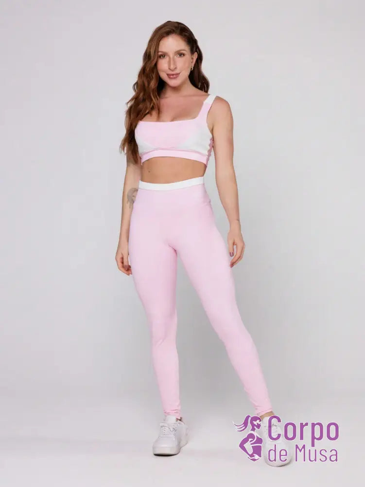 Conjunto Yoga Top E Legging Com Recorte Anatômico Rosa Bebê / PP Conjunto Yoga Top E Legging Com Recorte Anatômico