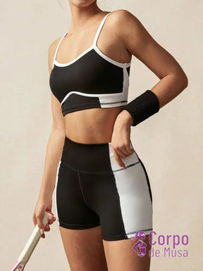 Conjunto Yoga Top E Shorts Com Alças Finas Estilo Studio Conjunto Yoga Top E Shorts Com Alças Finas Estilo Studio