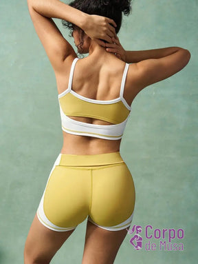 Conjunto Yoga Top E Shorts Com Alças Finas Estilo Studio Conjunto Yoga Top E Shorts Com Alças Finas Estilo Studio