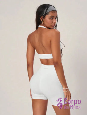 Conjunto Yoga Top Halter E Shorts Com Cintura Alta Conjunto Yoga Top Halter E Shorts Com Cintura Alta