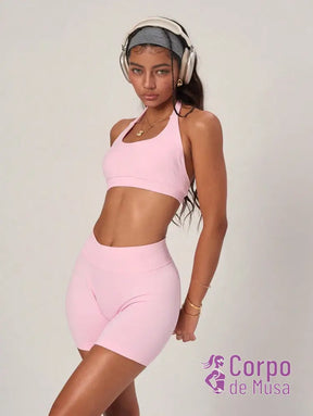 Conjunto Yoga Top Halter E Shorts Com Cintura Alta Conjunto Yoga Top Halter E Shorts Com Cintura Alta