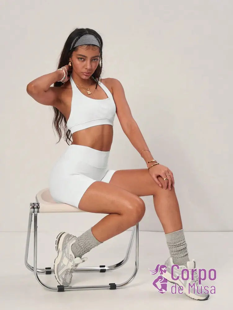 Conjunto Yoga Top Halter E Shorts Com Cintura Alta Branco / PP Conjunto Yoga Top Halter E Shorts Com Cintura Alta