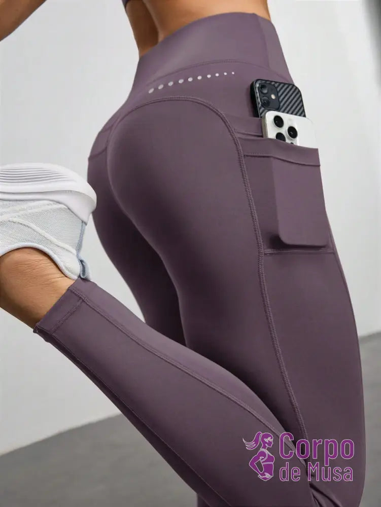 Legging Cintura Alta Com Bolso Lateral Estilo Performance Roxo Claro / PP Legging Cintura Alta Com Bolso Lateral Estilo