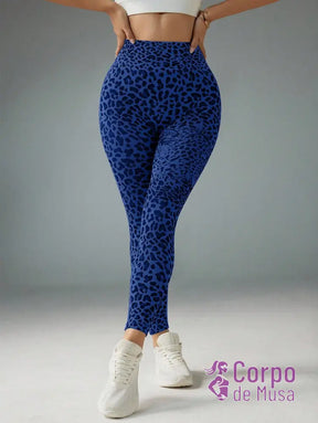 Legging Cintura Alta Com Estampa Animal Print Estilo Fitness Legging Cintura Alta Com Estampa Animal Print Estilo