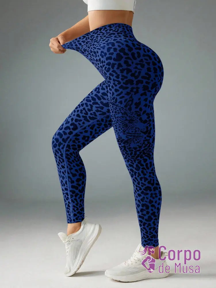 Legging Cintura Alta Com Estampa Animal Print Estilo Fitness Legging Cintura Alta Com Estampa Animal Print Estilo
