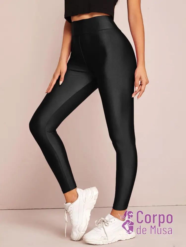 Legging Cintura Alta Com Estampa Frontal Estilo Fitness Legging Cintura Alta Com Estampa Frontal Estilo Fitness
