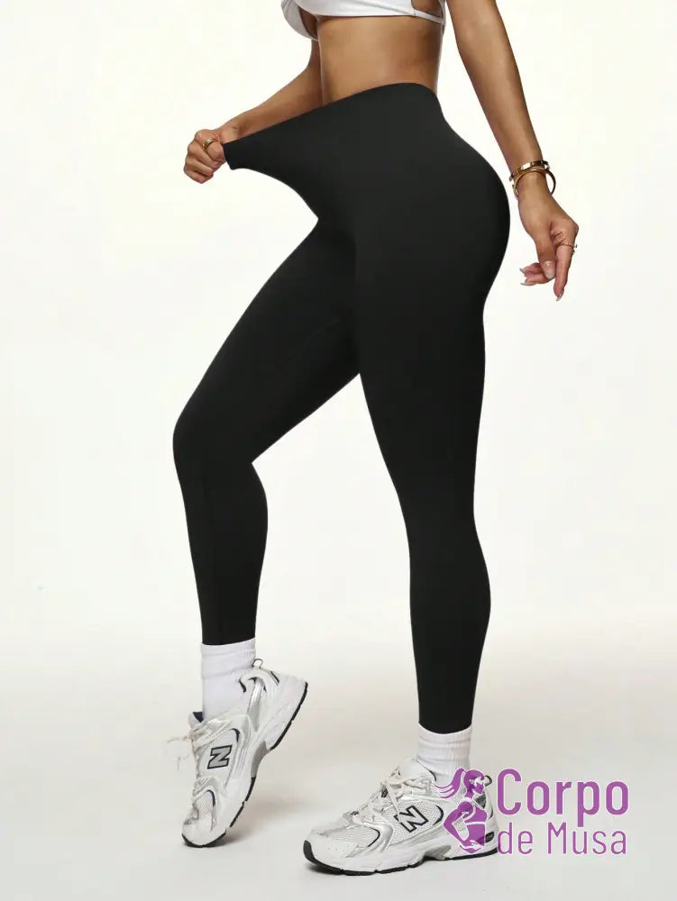 Legging Cintura Alta Efeito Modelador Estilo Fitness Legging Cintura Alta Efeito Modelador Estilo Fitness
